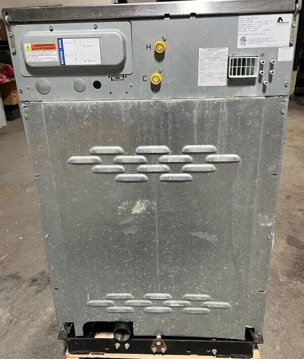 Speed Queen SCN030 FL SS Washer 30Lb 220240V 5060Hz 13Ph Card OPL 2016 Used - Laundry Machines and Parts