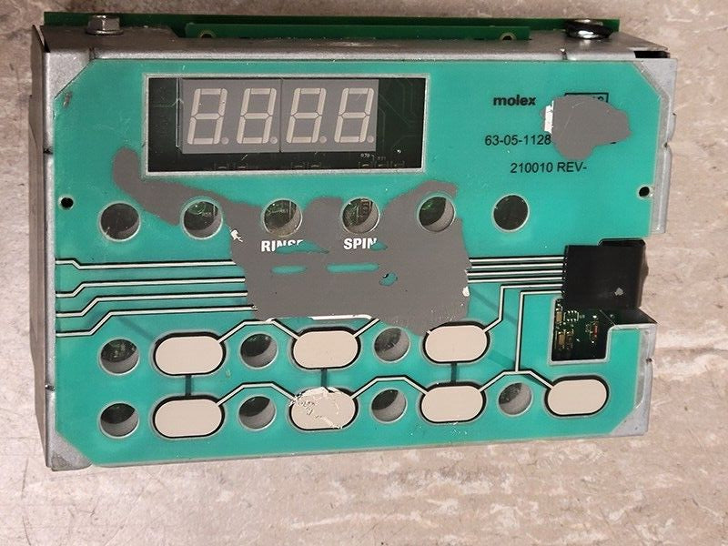 4653702
