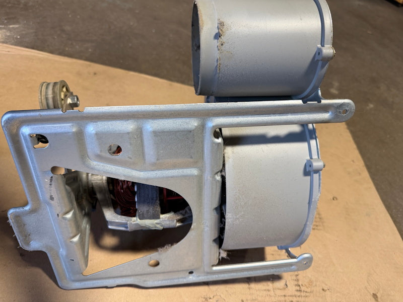 Speed Queen 511574 Dryer Motor 120V/60Hz,Pulley,Exhaust Fan,Idler Wheel Ass Used