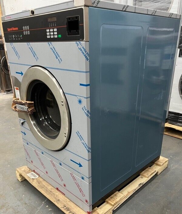 Speed Queen SCT060 Front Load Washer 60Lb 200-240V 50-60Hz 3Ph Card Re OPL [New]