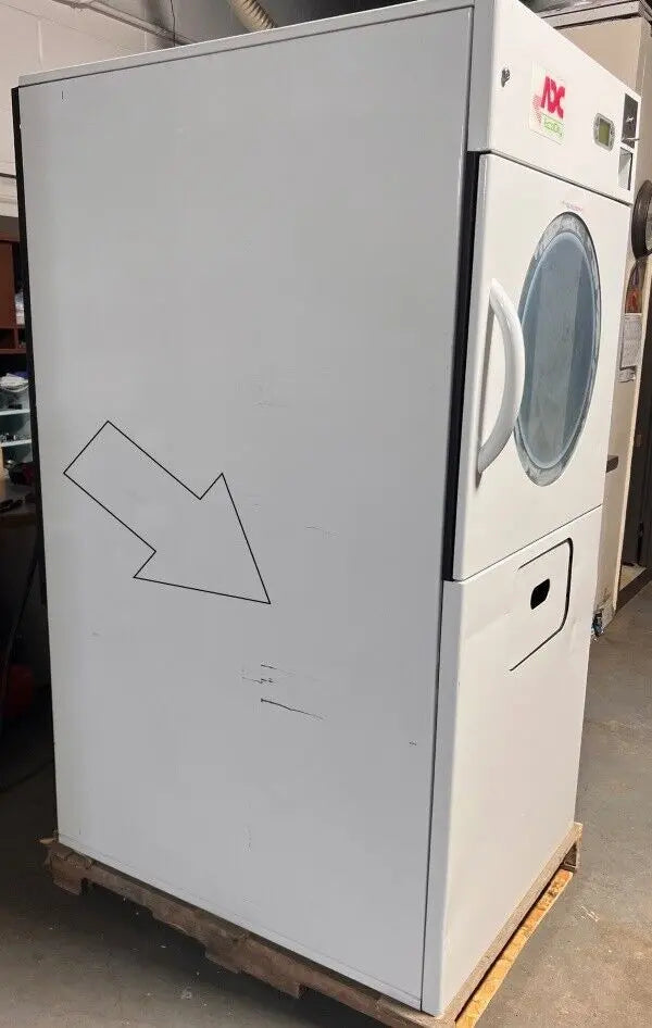 ADC ESE35 Commercial Electric Dryer 35Lb 240v 60Hz 1Ph Coin Operated [Open Box] ADC