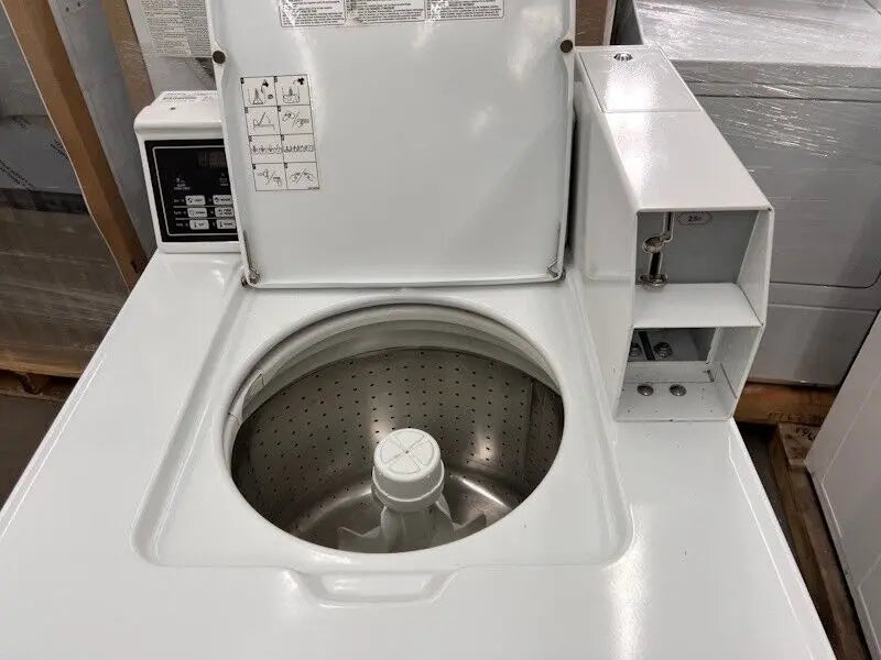 Speed Queen SWNNC2HP113TW15 Top Load Washer 3.17cu ft 120V Coin Op 2017 [Used] Speed Queen