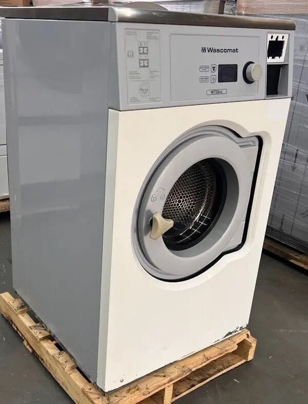 Wascomat W70cc Front Load Washer 20Lb 120V 60Hz 1Ph OPL Hotel CardRe 2016[Used] Wascomat