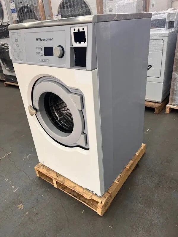 Wascomat W70cc Front Load Washer 20Lb 120V 60Hz 1Ph OPL Hotel CardRe 2016[Used] Wascomat