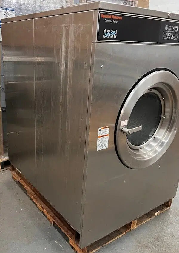 Speed Queen SC80 Front Load Washer 80Lb 200-240V 50/60Hz 3Ph Coin Op 2003 [Used] Speed Queen