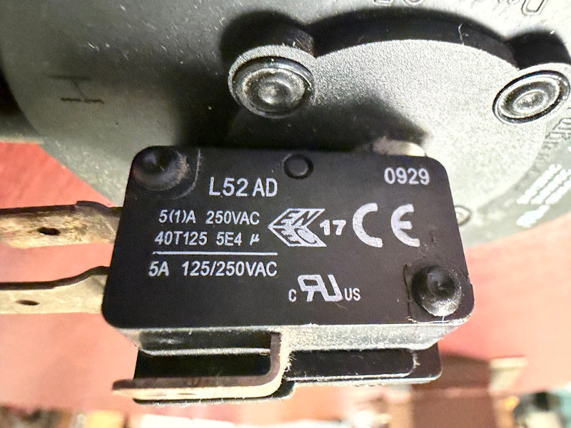 Dryer Vacuum Switch for Wascomat P/N: 471886503 PS160-B1110-A006 [Used]