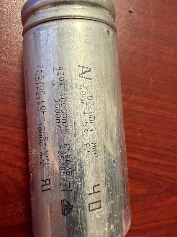 40UF CAPACITOR FOR WASCOMAT TD30X30 P/N: 487170399 028127, 197527, 171432[Used]