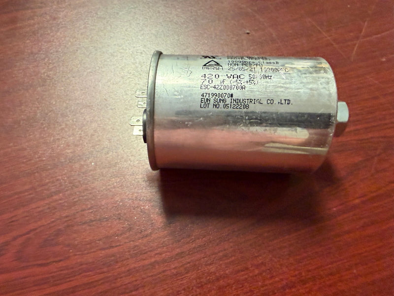 Wascomat Capacitor 70UF FOR TD3030, TD30X30 TD45X45 DRUM MOTOR 471990070 [Used]