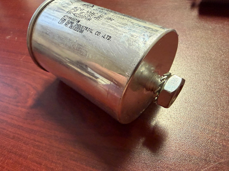 Wascomat Capacitor 70UF FOR TD3030, TD30X30 TD45X45 DRUM MOTOR 471990070 [Used]