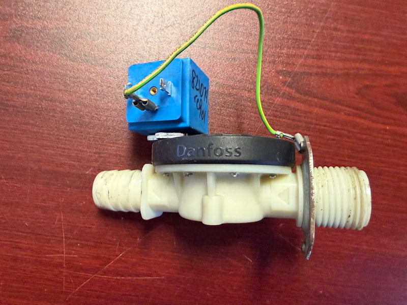 Wascomat 471821074 Washer Water Inlet Valve Danfoss 042N7601 208-240v [Used]
