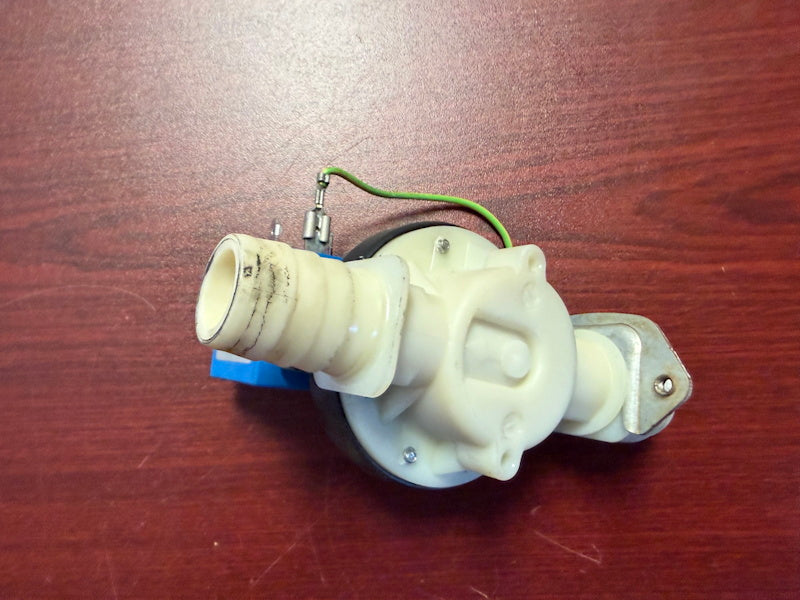 Wascomat 471821074 Washer Water Inlet Valve Danfoss 042N7601 208-240v [Used]