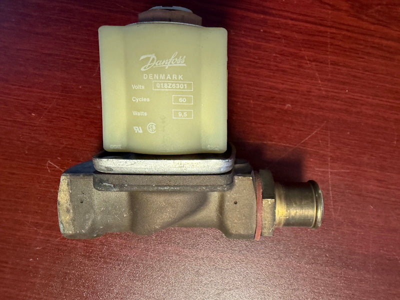 Wascomat 471821063 Washer Water Inlet Valve Danfoss 240/60 1 way 3/4" 1" [Used]