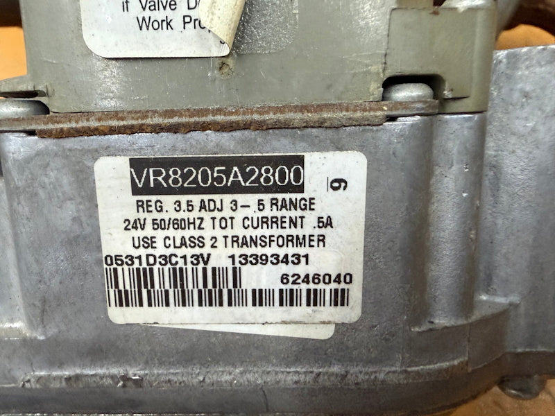 DEXTER dryer ignition gas valve 24V 50/60HZ. 9857-134-001 Control Assy [Used]