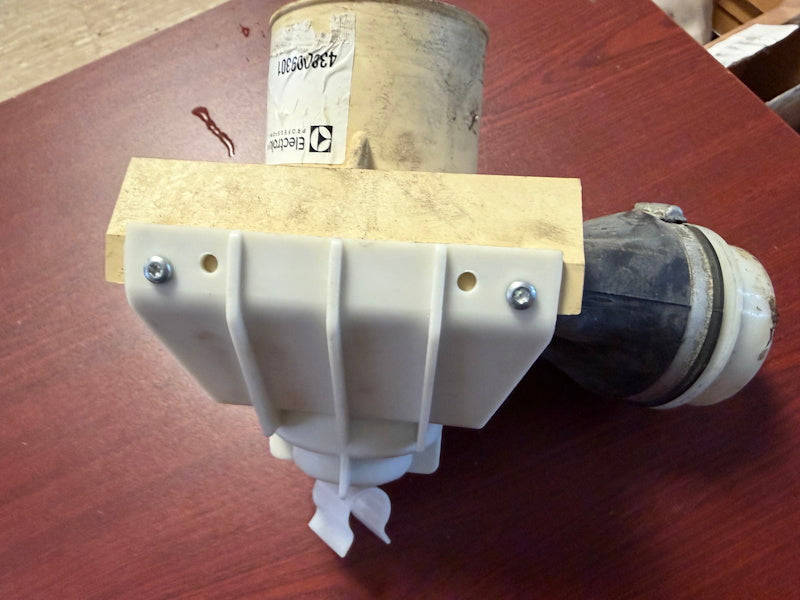 Wascomat 438009301 Washer VALVE,DRAIN OUTLET 3" WATER OP GEN5[used]
