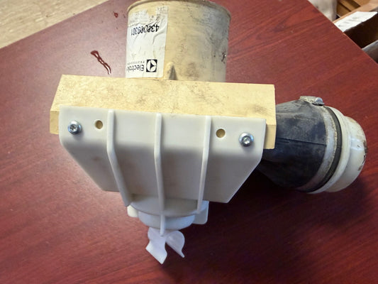 Wascomat 438009301 Washer VALVE,DRAIN OUTLET 3" WATER OP GEN5[used]