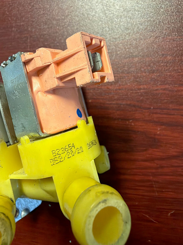 Wascomat 471823654 823654 Washer VALVE,INLET 120/60 3WAY 1/2" [Used]