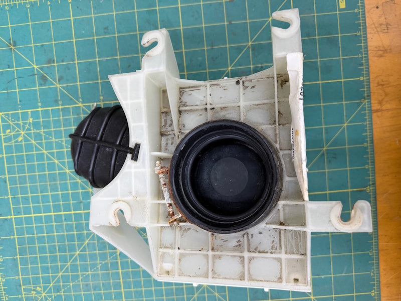 Wascomat 432250201 Washer valve drain outlet 3" water op Gen6 [Used]