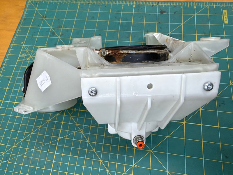 Wascomat 432250201 Washer valve drain outlet 3" water op Gen6 [Used]