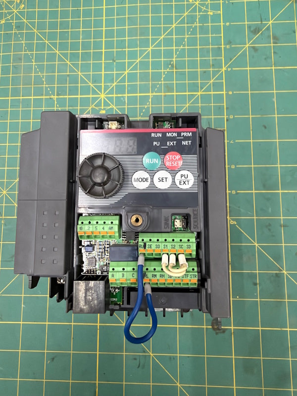 Unimac F8420911 Washer DRIVE,D720,35/165,H/V,1.5KW FR-D720-070-E8 [Used]