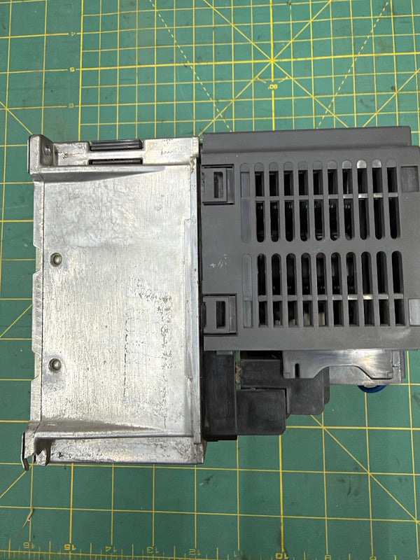 Unimac F8420911 Washer DRIVE,D720,35/165,H/V,1.5KW FR-D720-070-E8 [Used]