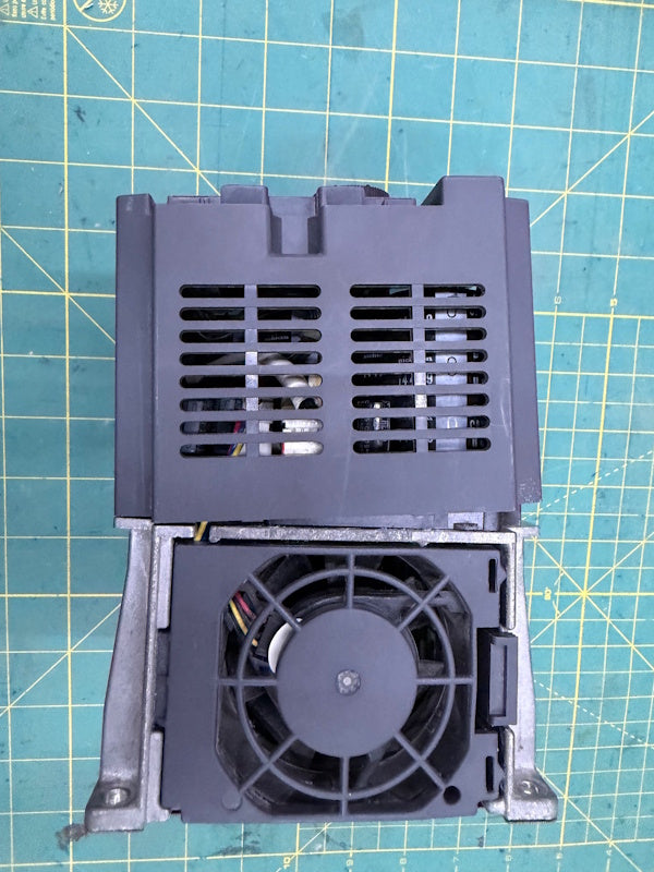 Unimac F8420911 Washer DRIVE,D720,35/165,H/V,1.5KW FR-D720-070-E8 [Used]