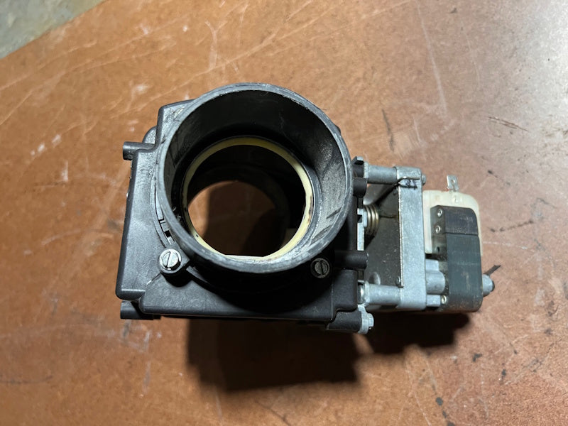Huebsch Washer, Drain Valve 60Hz, 3" P/N : DE33080920 115v 60Hz [Used]