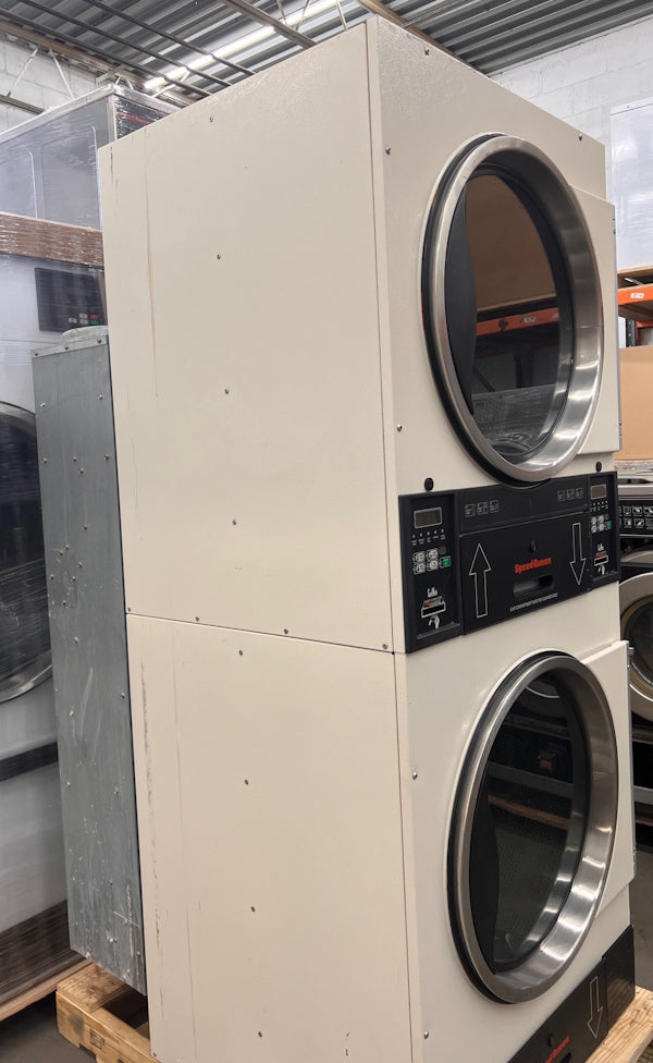 Speed Queen STT30N Stack Gas Dryer 30Lb Almond Card Re,Hotel 120V 60Hz 1Ph 2005[Used]
