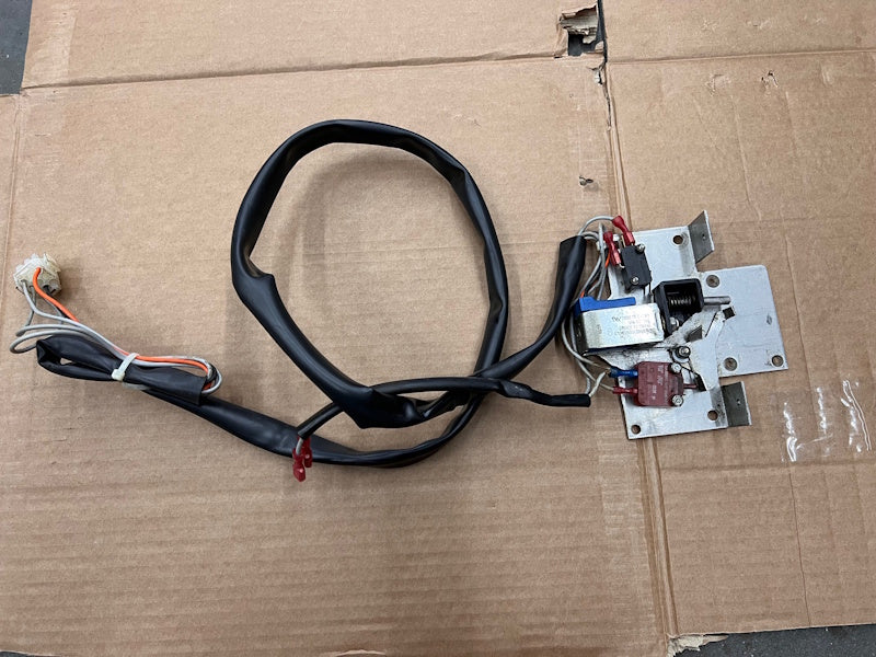 Speed Queen Door Lock Washer ASSY DR LK 24V(EDC) C50-80 PKG F0636698-01P [Used]