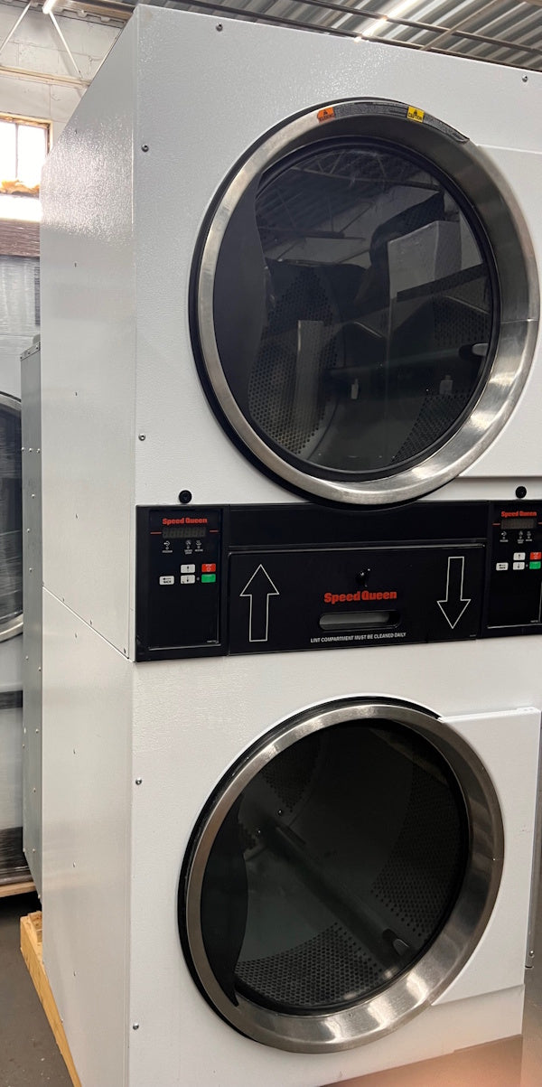 Speed Queen Stack Gas Dryer 30Lb White STT30NE0B2G2W01 120v 60Hz 1Ph OPL 2016 [Used]