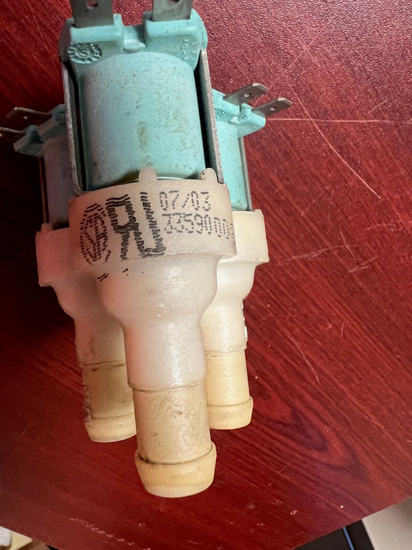Speed Queen Washer Inlet Valve 3-Way 24v 50/60Hz 33590007 [Used]