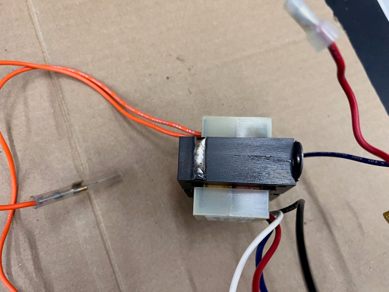 Dryer Transformer 240-120V 50/60Hz 24V 40VA 400-05E07K224 141403 [Used]