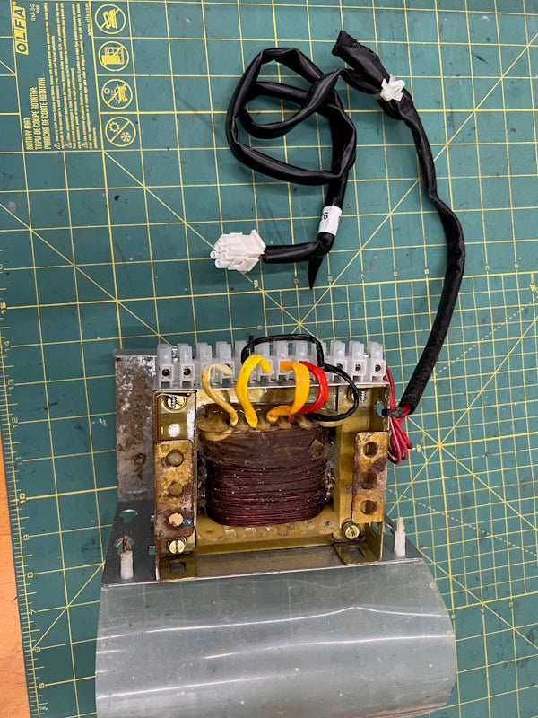 Wascomat 471955032 Transformer 100, 120, 200V 47-63Hz / 230V 630VA [Used]