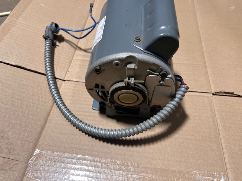 Dryer Motor 100v120v 200v240v 60Hz 1/4PH SQ Huebsch PN 70261901 [Used]