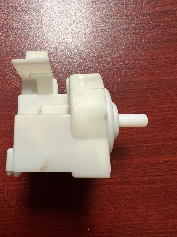 Alliance SQ Huebsch 203843 Washer SENSOR,PRESSURE(0-400mm H20) [Used]