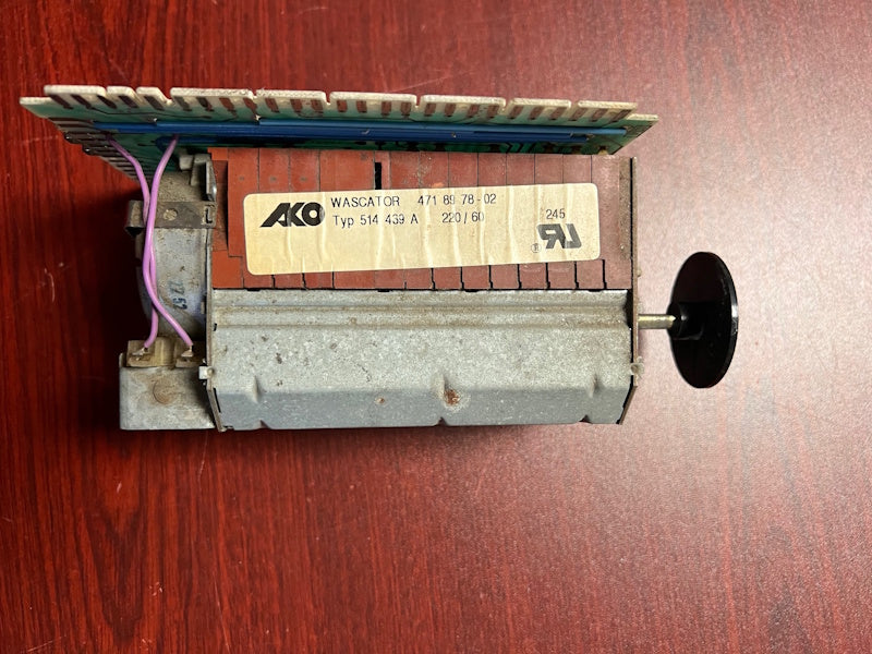 Wascomat Commercial Timer Front Load Washer 220V p/n 4718978-02 [Used]