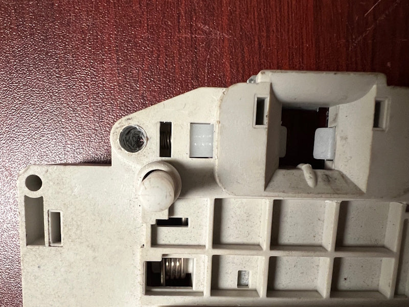 Speed Queen #802317 Washer/Dryer ASSY DOOR LATCH/SWITCH PKG [Used]
