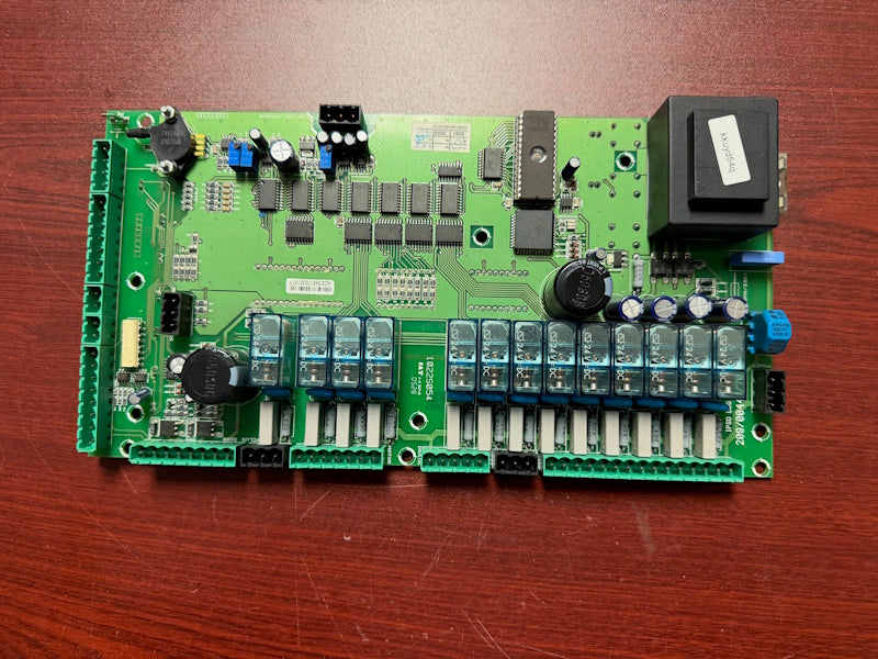 Ipso 209/00440/70 Washer Main Computer Board MICRO 20/F for 40Lb washer [Used]