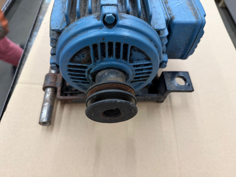 Ipso 227/00127/00 Washer WE181C Motor for 40lb w/inv 9001580P, 9001580 [Used]