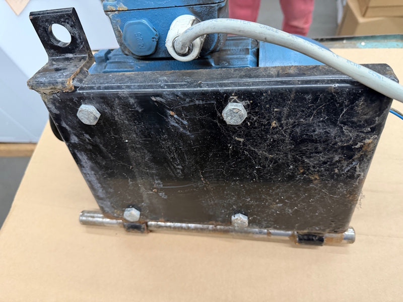 Ipso 227/00127/00 Washer WE181C Motor for 40lb w/inv 9001580P, 9001580 [Used]