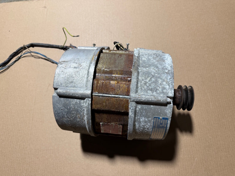 Washer 228/00105/01 Motor Elmo CV 132 D/2-18-2T 2572 for Ipso 40Lb 220v 60Hz 3Ph [Used]