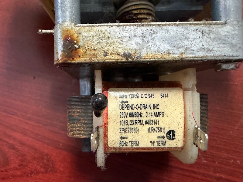 Milnor Washer Drain Valve 230v 50/60Hz MDB-O-3 96D350A71 [Used]