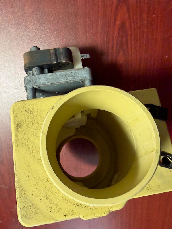 Milnor Washer Drain Valve 230v 50/60Hz MDB-O-3 96D350A71 [Used]