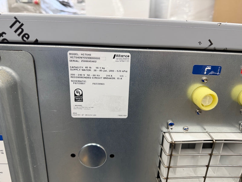 Huebsch HCT040 Front Load Washer 40Lb 200-240V 50-60Hz 1/3Ph SS Card Re OPL 2025[Open Box]