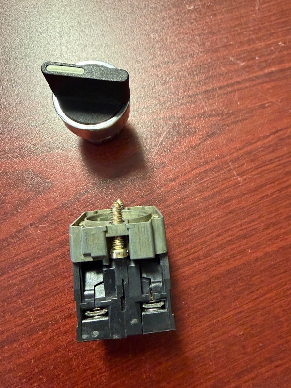 Contact Block Telemecanique ZB2-BE102 400V for Maytag 18# [Used]