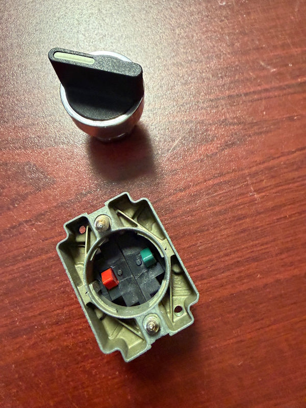 Contact Block Telemecanique ZB2-BE102 400V for Maytag 18# [Used]