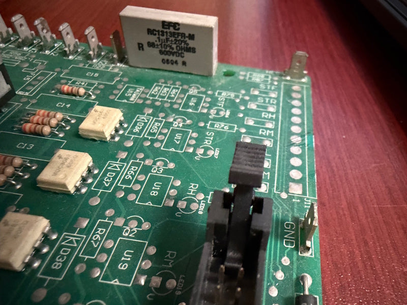 Speed Queen #F037044842 Washer CCA OUTBD M1 CN VSP 220V Rev 5 [Used]