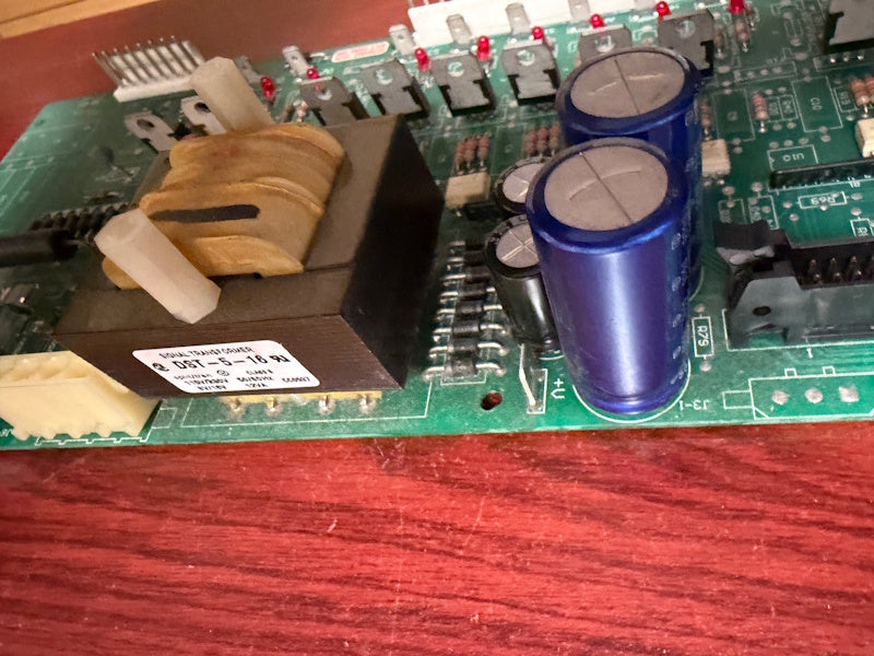 Speed Queen #F037044842 Washer CCA OUTBD M1 CN VSP 220V Rev 5 [Used]