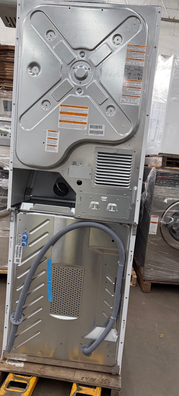 Frigidaire FLCE7522AW Washer / Electric Dryer Combo 3.9 cu ft/5.5cu ft [Open Box)