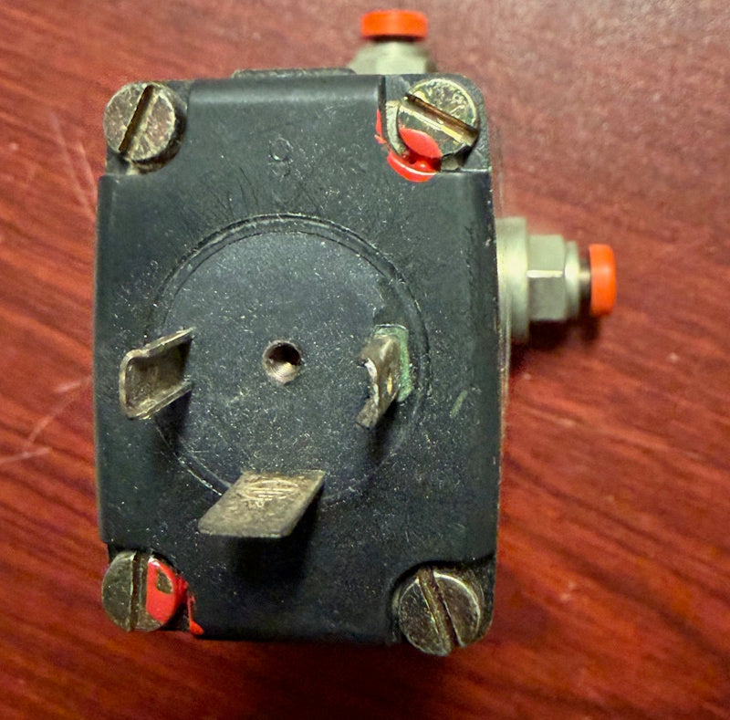 Wascomat 471824302 Washer VALVE,DRAIN ACTIVATING 240/60 W75 W125 W185[used]