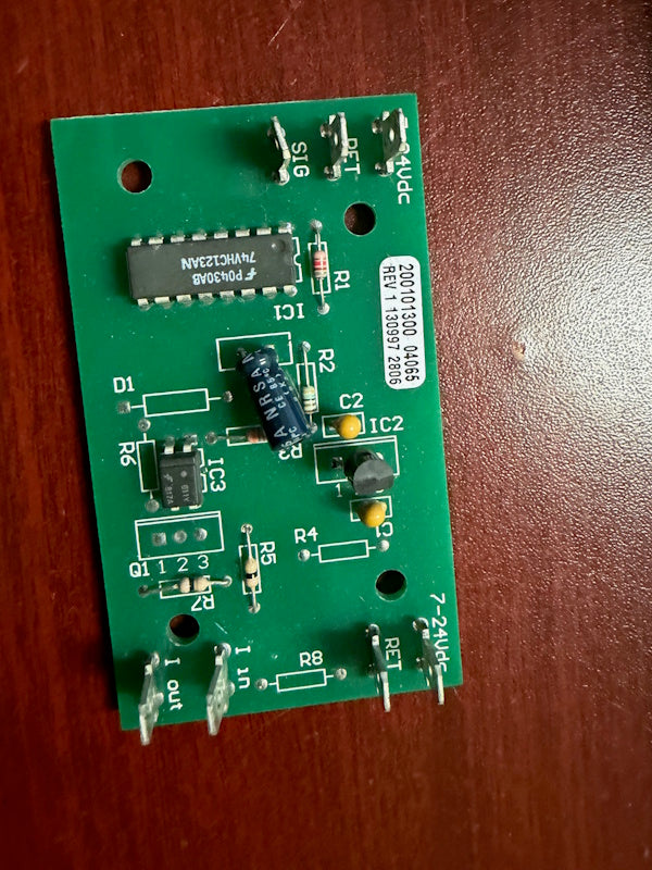 Unimac Washer F200101300P Washer PCB SENSOR ROTATION 7-24VDC IN [Used]